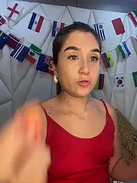 IsabelleMilan online show from June 15, 10:20 pm