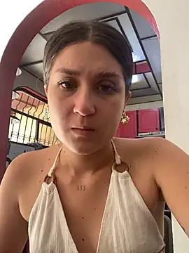 IsabelleMilan online show from June 25, 8:25 pm