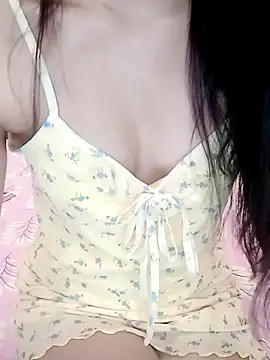 Ipho girl online show from June 5, 10:15 pm