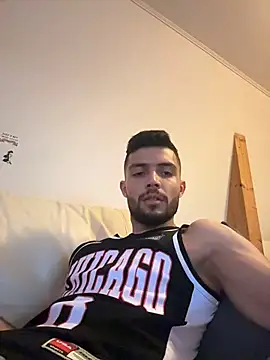 Snapshot of Z-man- chatting on June 23, 7:45 pm Z-man- online show from June 23, 7:45 pm