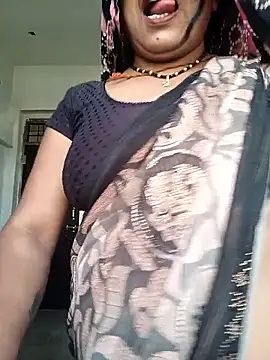 Cut lady234 online show from May 21, 1:14 am