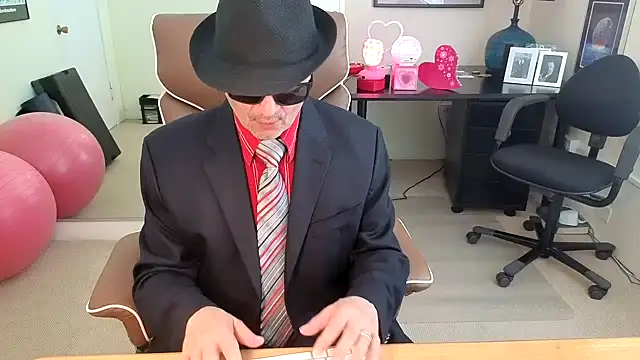 hotdadbod online show from March 6, 9:43 pm