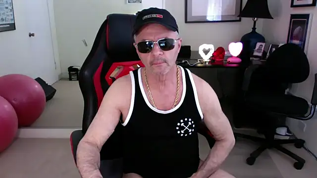 hotdadbod online show from February 25, 9:37 pm
