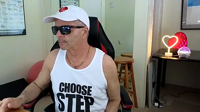 hotdadbod online show from March 3, 9:26 pm