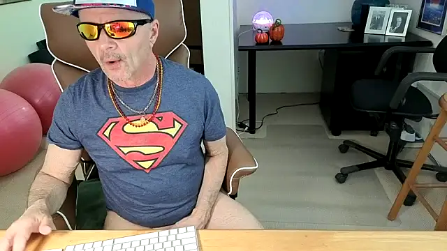 hotdadbod online show from October 27, 7:48 pm