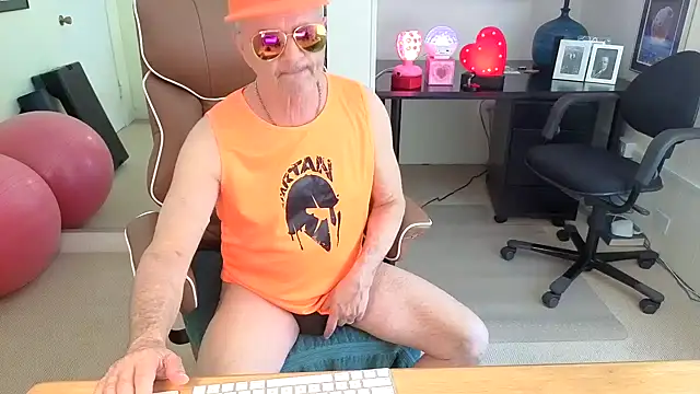 hotdadbod online show from February 28, 9:47 pm