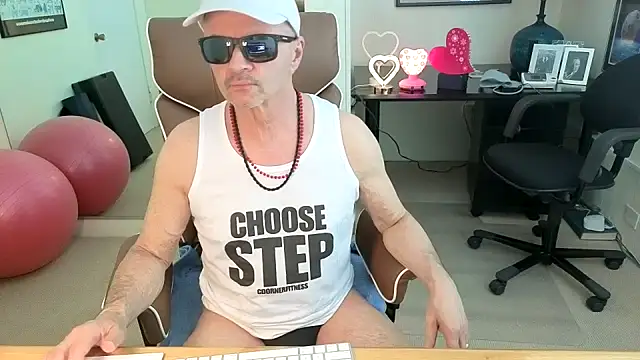 hotdadbod online show from February 12, 9:36 pm