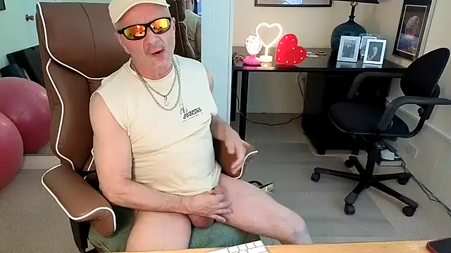 hotdadbod online show from January 16, 9:52 pm
