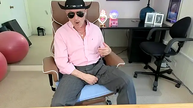 hotdadbod online show from June 29, 8:19 pm