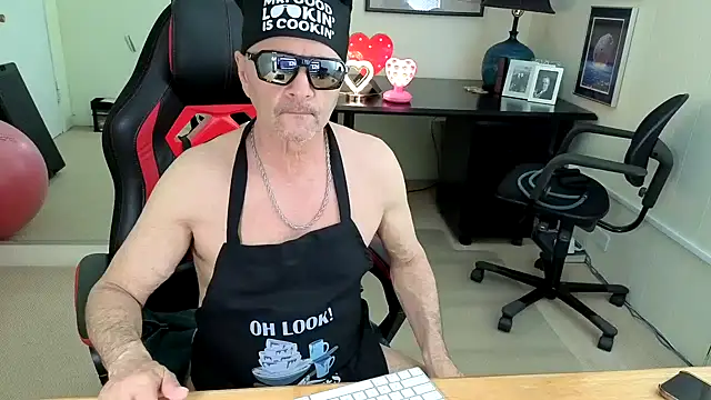 hotdadbod online show from September 18, 8:45 pm