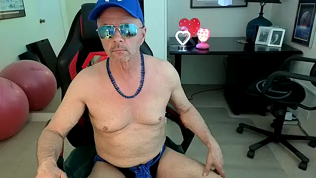 hotdadbod online show from September 19, 8:24 pm