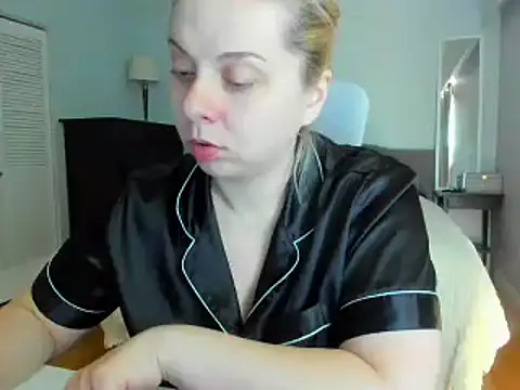 Laviora online show from June 1, 8:41 pm
