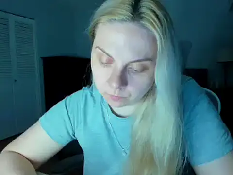 Laviora online show from May 13, 3:57 am