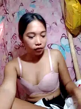 hottie zaira online show from May 18, 12:44 am