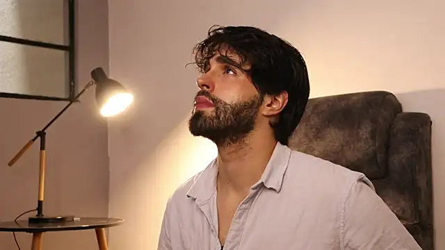 JuanMillano online show from May 20, 2:03 pm