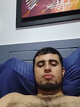 Alejo10051 online show from June 17, 2:33 am