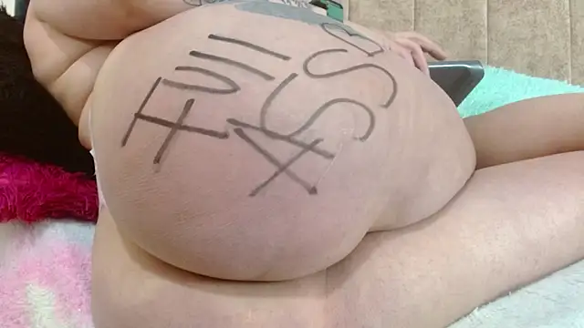 Melanie Messy Nasty online show from June 20, 8:36 pm