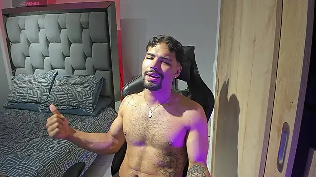 justin lenox online show from May 25, 1:05 am