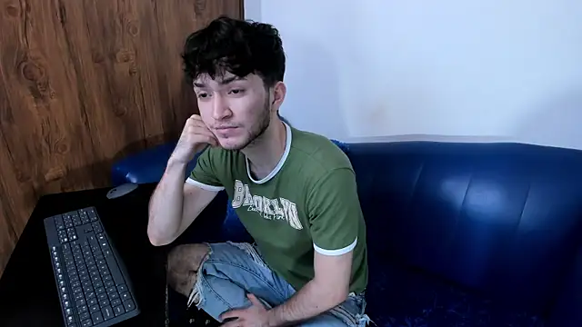 kavencastro online show from May 23, 3:49 am