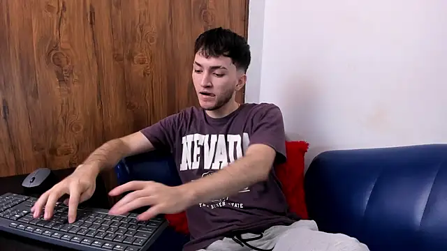 kavencastro online show from May 28, 2:08 am
