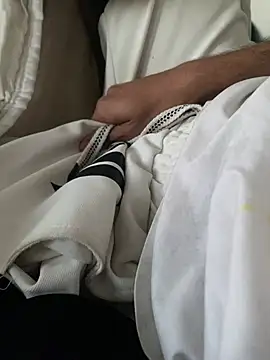 Snapshot of BrownBoy_PT chatting on May 31, 5:13 am BrownBoy PT online show from May 31, 5:13 am