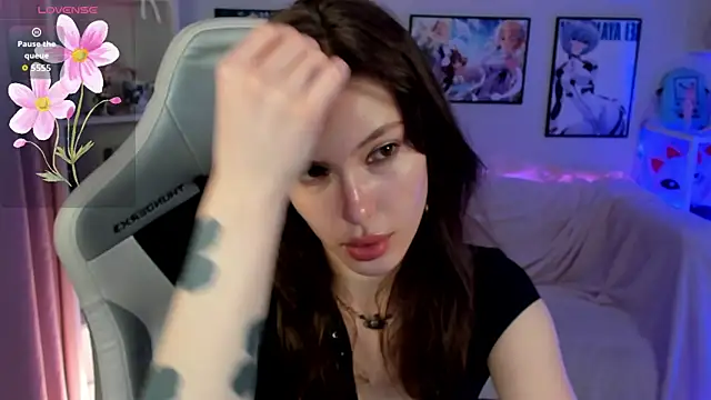 Mili Joy online show from June 10, 5:36 pm