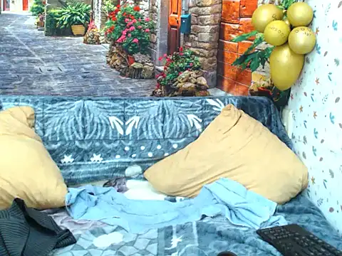Snapshot of ebonymeera chatting on June 12, 9:12 pm ebonymeera online show from June 12, 9:12 pm