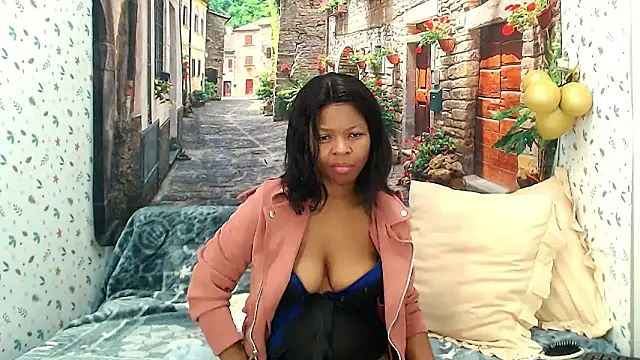 Snapshot of ebonymeera chatting on June 22, 10:18 pm ebonymeera online show from June 22, 10:18 pm