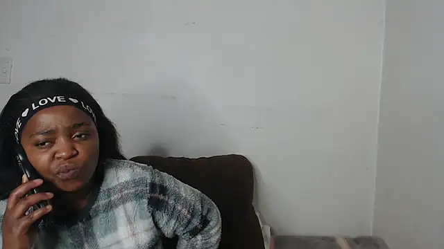African Busty online show from June 20, 8:08 am