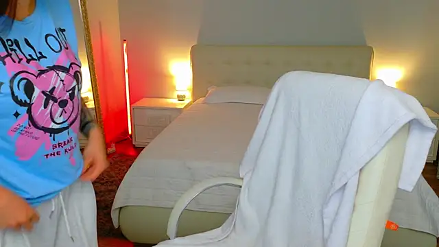 BabyyGirll  online show from May 29, 3:34 am