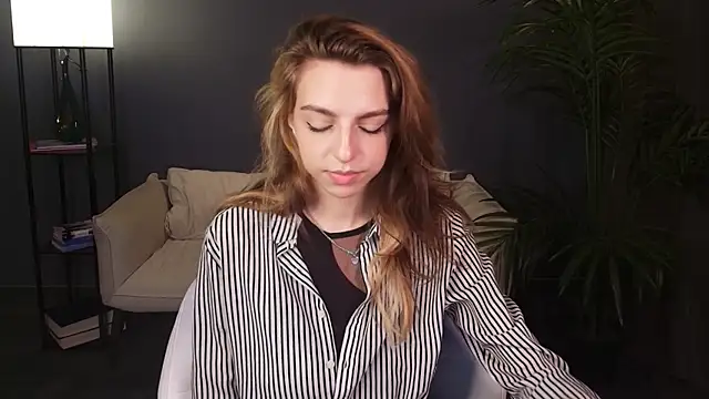 CherryCl0ud online show from May 25, 2:33 am
