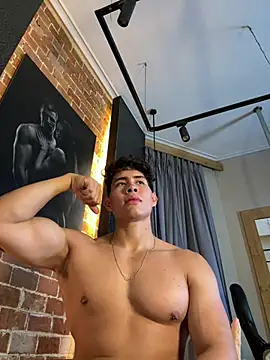 GrayAndrews online show from May 20, 3:36 am