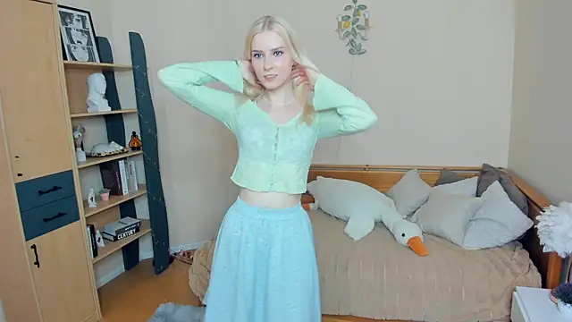 LaynePingitore online show from May 23, 8:35 am