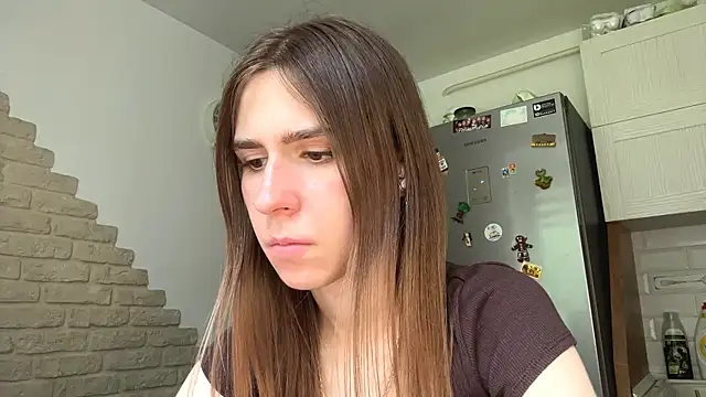 ZaraGuyette online show from May 12, 1:50 pm