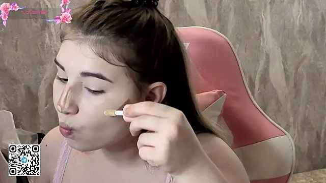 softiekitty online show from June 21, 2:45 pm