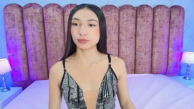 ZenyaVirelli online show from May 27, 8:27 pm
