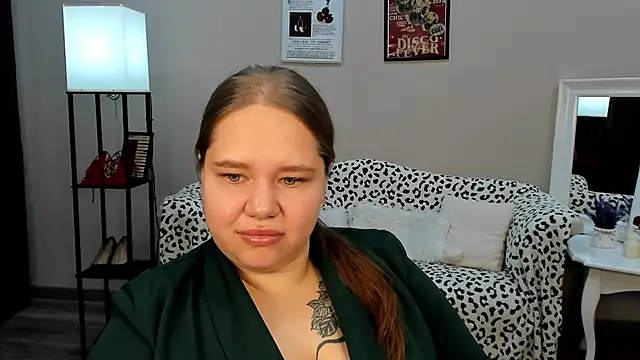 DianaKristol online show from May 17, 5:29 am