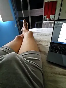 KLAUSGOSTOS40 online show from May 12, 5:19 pm