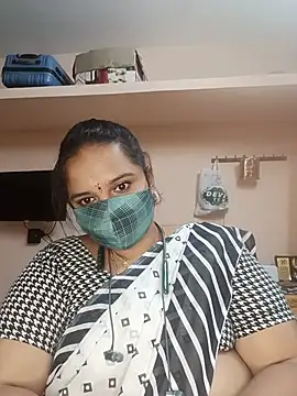 Snapshot of pirainilla chatting on July 5, 5:20 pm pirainilla online show from July 5, 5:20 pm