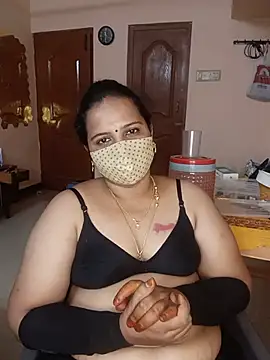 Snapshot of pirainilla chatting on May 30, 6:02 pm pirainilla online show from May 30, 6:02 pm