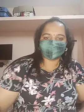 Snapshot of pirainilla chatting on July 11, 5:02 pm pirainilla online show from July 11, 5:02 pm