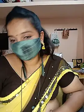 Snapshot of pirainilla chatting on July 2, 4:46 pm pirainilla online show from July 2, 4:46 pm