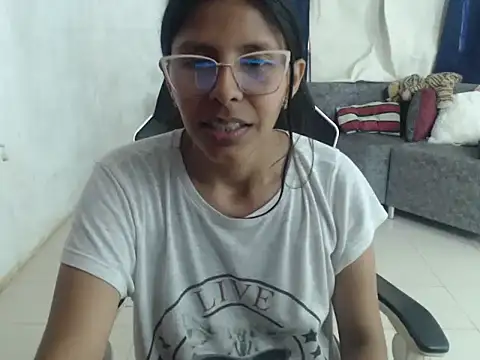 Snapshot of CashFlow_Lady chatting on May 28, 2:12 pm CashFlow Lady online show from May 28, 2:12 pm