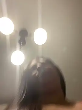 julia moreira online show from July 31, 7:52 am