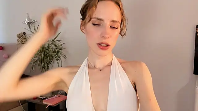 imogensy online show from June 12, 2:15 pm