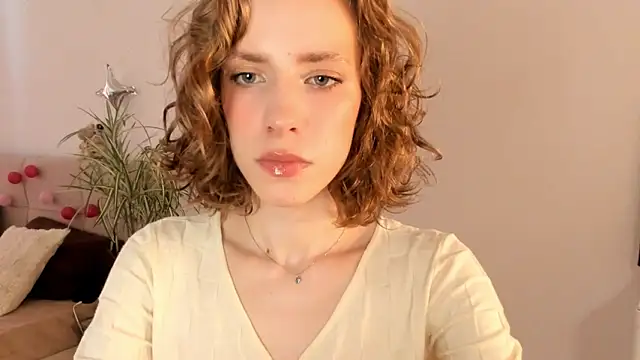 imogensy online show from June 15, 2:17 pm