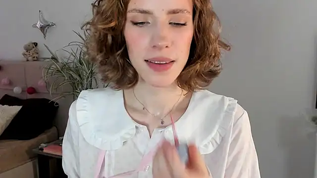 imogensy online show from June 7, 2:11 pm
