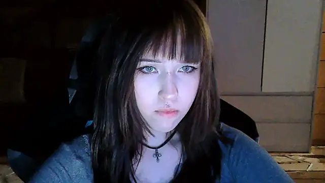 NoirEva online show from May 20, 7:11 pm