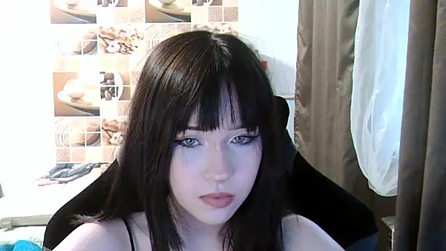 Snapshot of NoirEva chatting on June 18, 4:23 pm NoirEva online show from June 18, 4:23 pm
