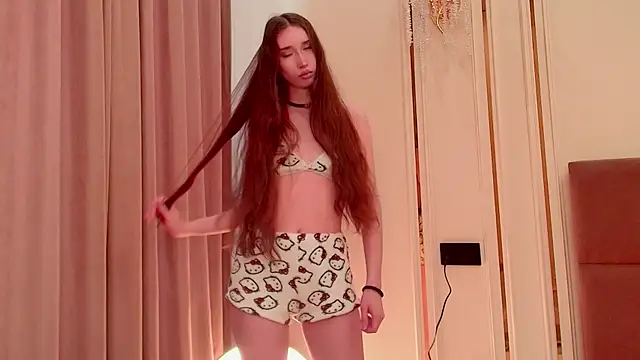 lalisabrown online show from May 17, 3:06 am